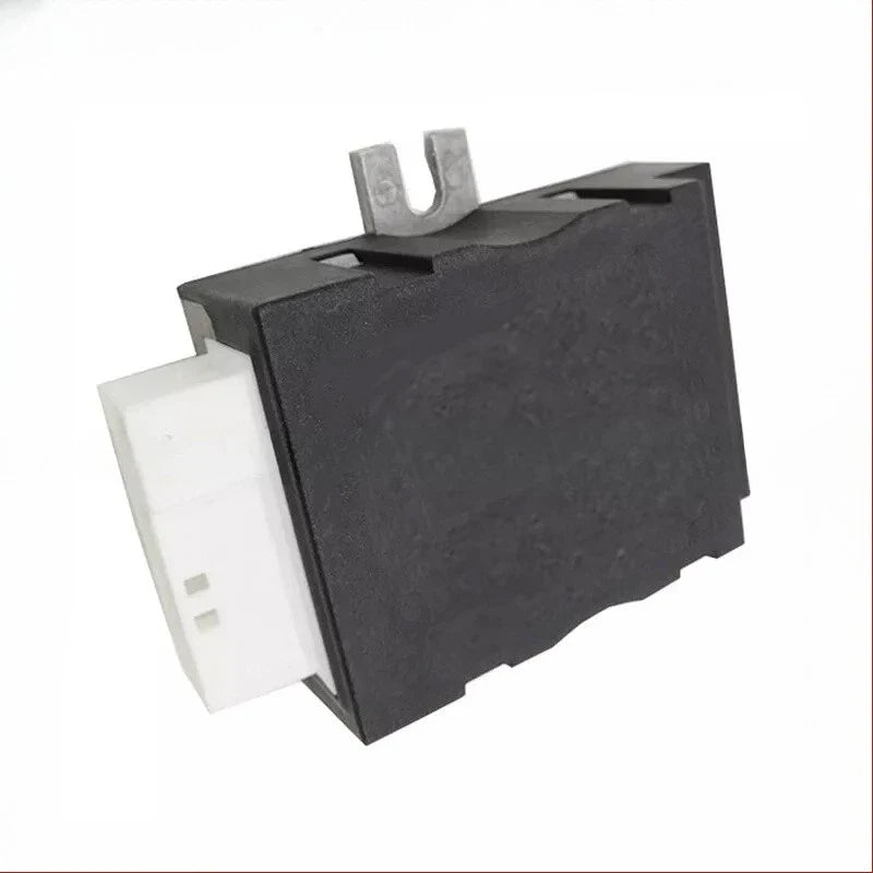 FUEL PUMP CONTROL MODULE for BMW 5 Series 7 F18 F02 LCI M3