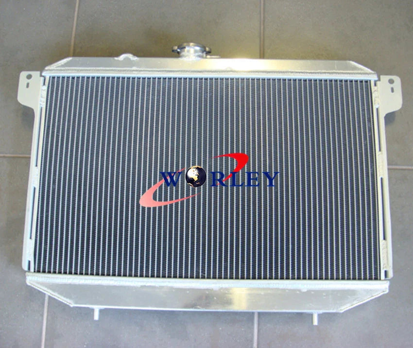 Aluminum Radiator + Fan for MITSUBISHI MAGNA Verada TM TN TP (1984-1991)