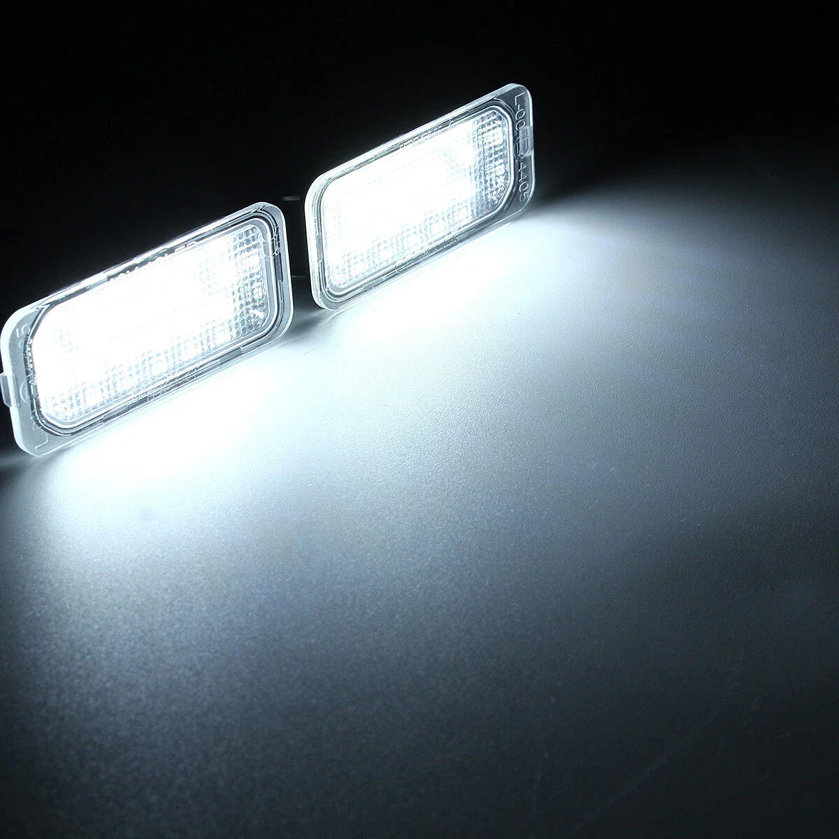 LED License Plate Light for Ford Fiesta JA8/C-MAX (2008–2019)
