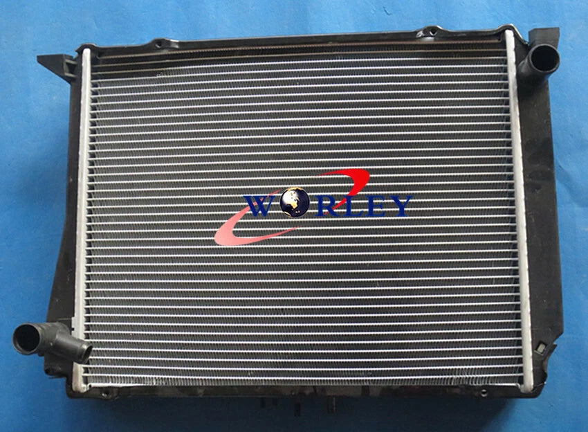 Radiator for Toyota Hiace (1989–2005) with Neck Pipe
