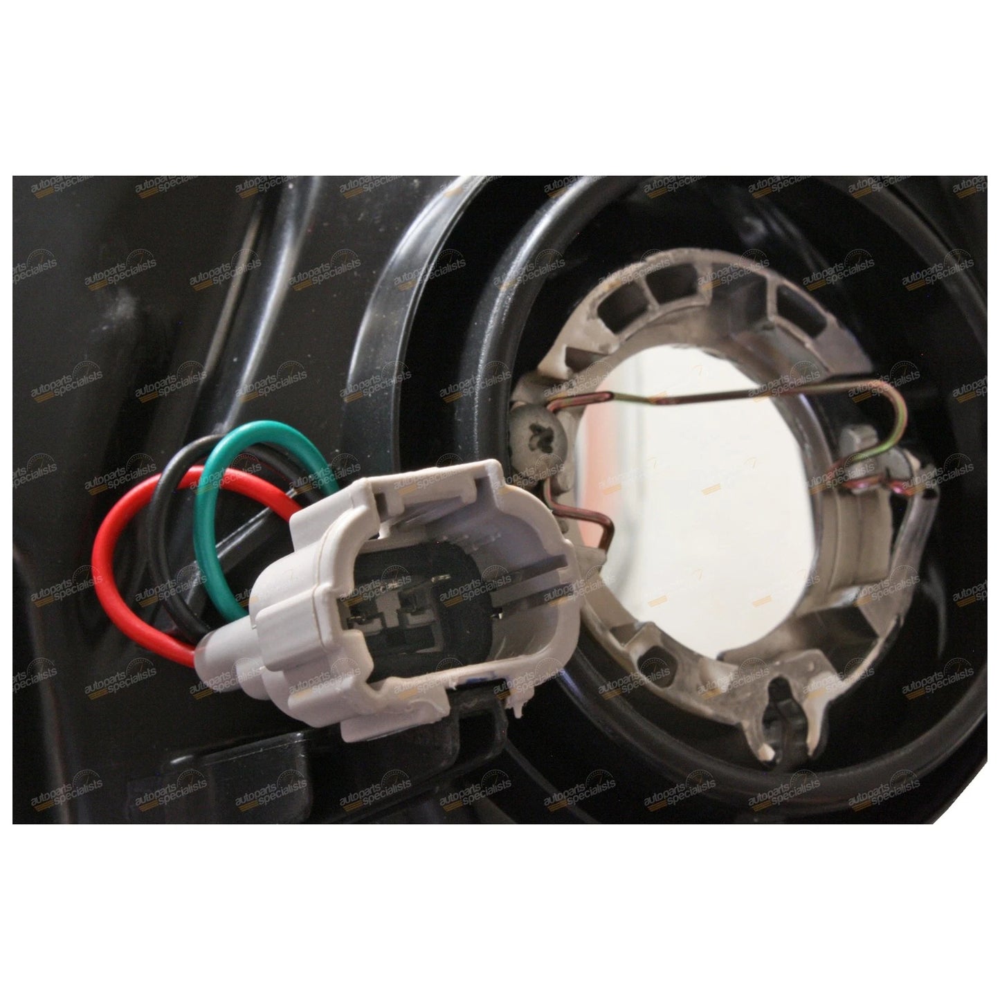 RH Headlight for Nissan Navara D22 (2001–2014)