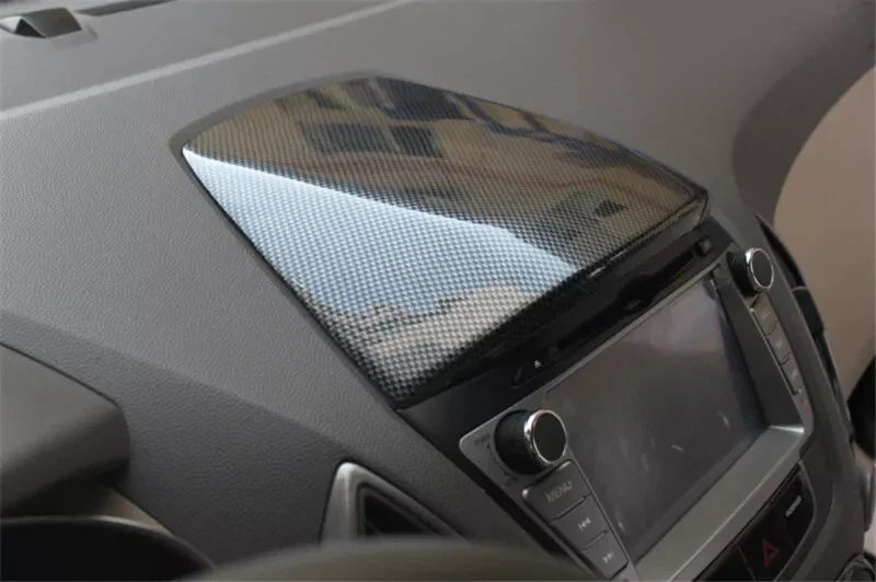 Carbon Fiber / Console Panel Cover / Hyundai Tucson (2010–2015)
