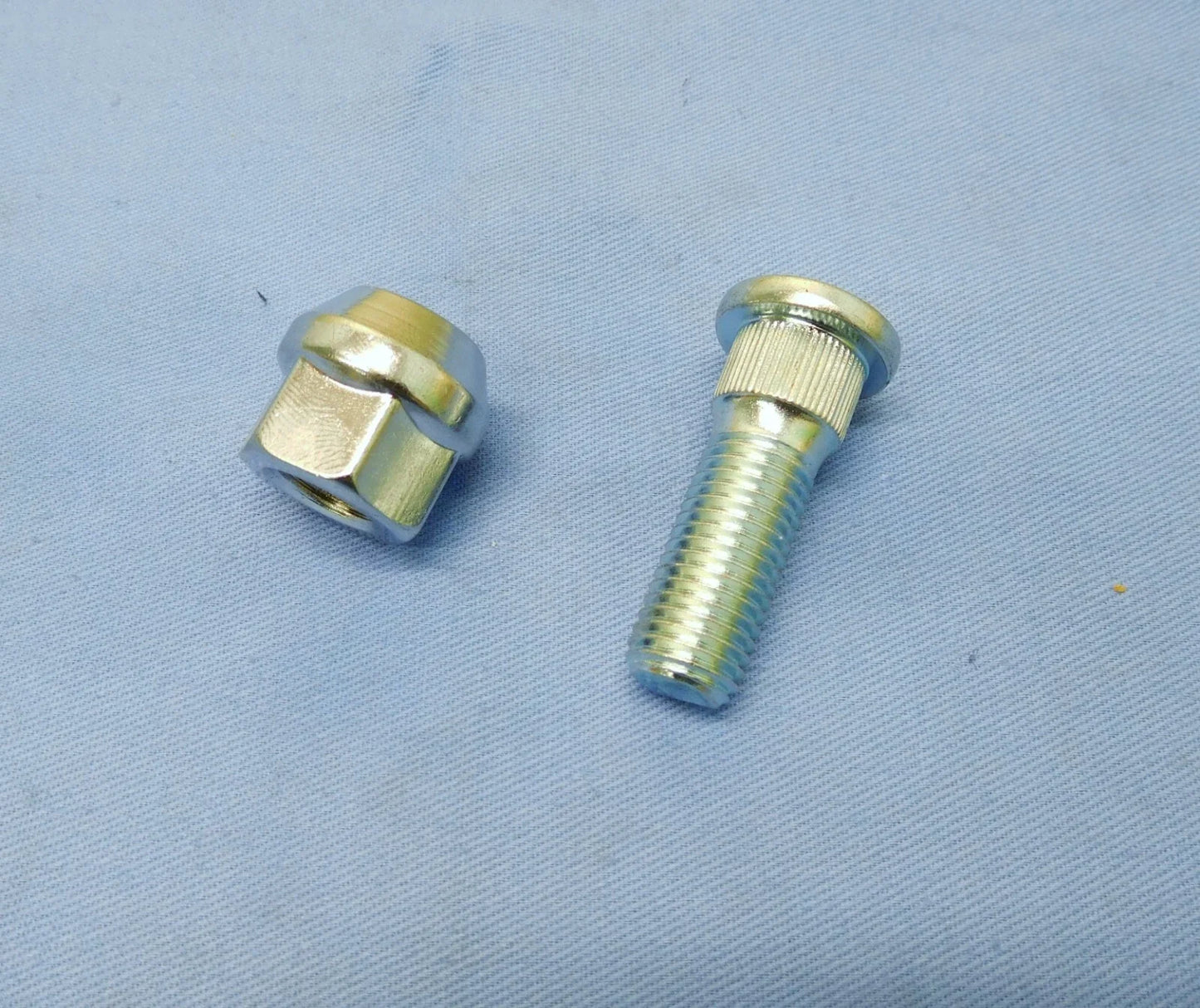 Front Wheel Stud & Nut for Isuzu D-Max Alloy Wheels (2008-2013)