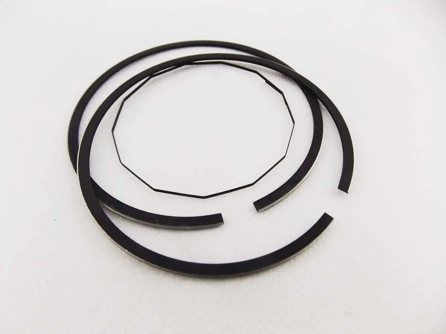 Yamaha RD400 64mm Piston Set with Rings & Clips (1974-1978)