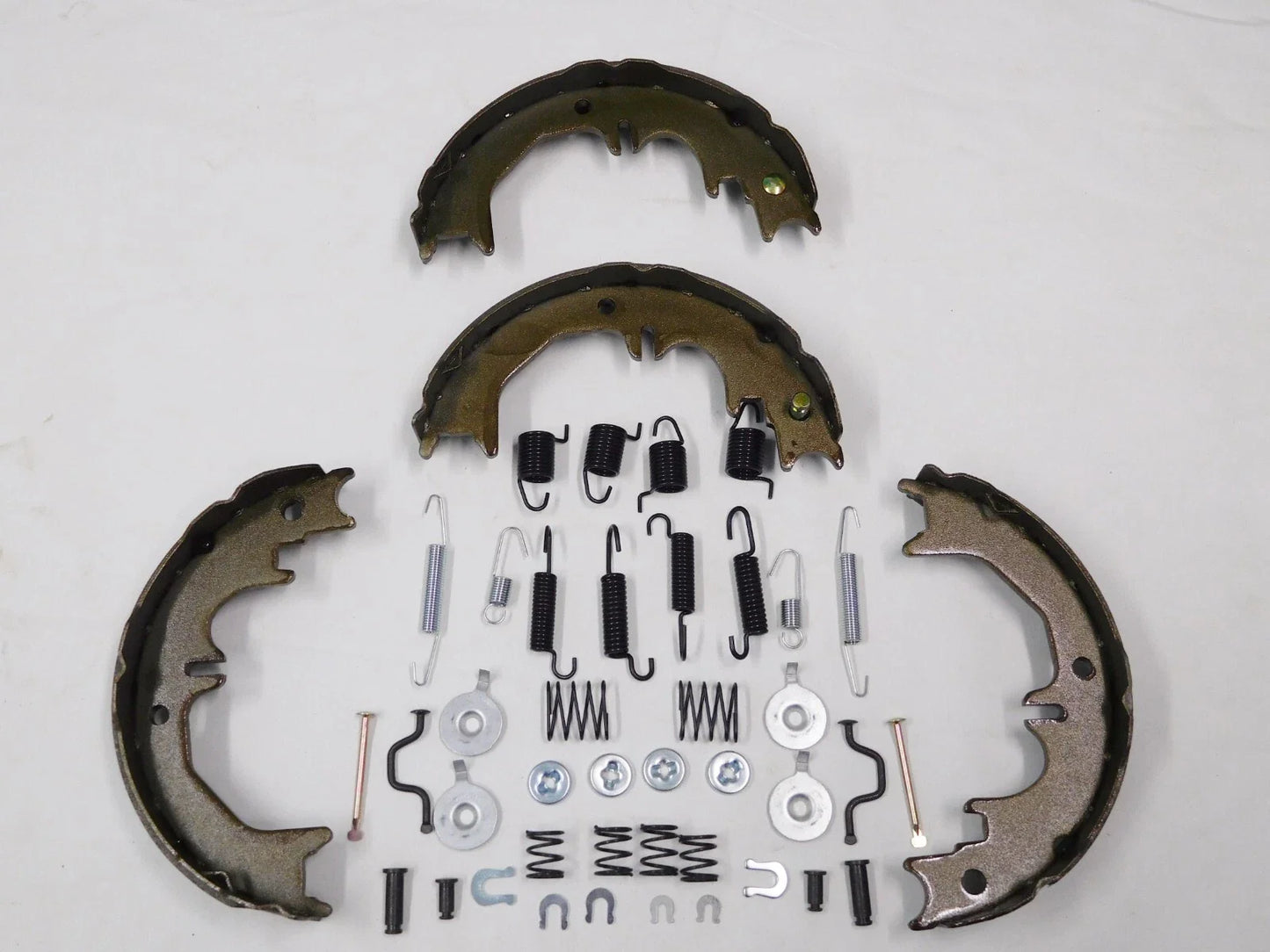 Hand Brake Shoes & Spring Clips for Land Cruiser HZJ79 (1999 - Present)