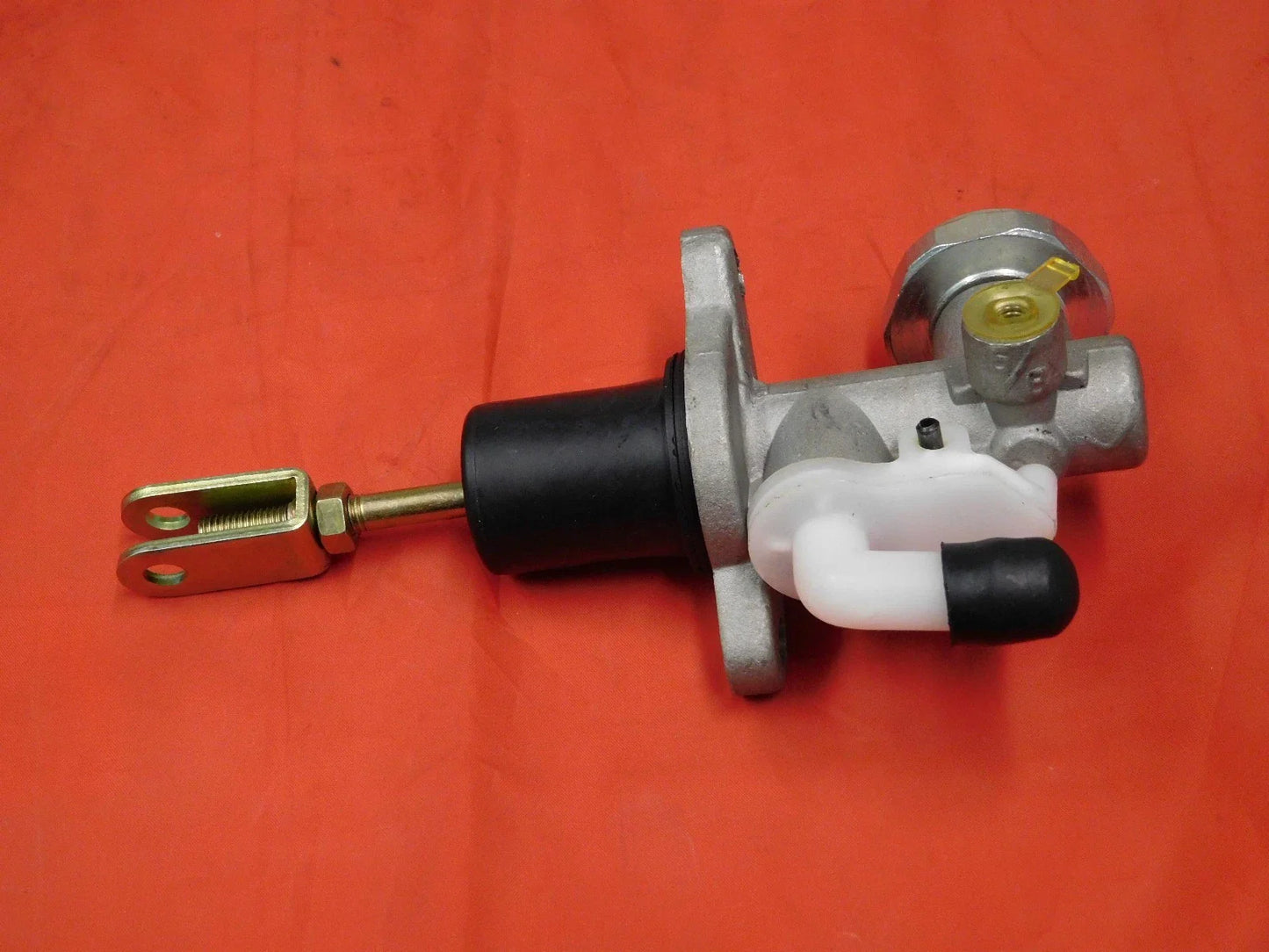 Clutch Master Cylinder Assy for Navara D40 4WD Diesel (2008-2017)