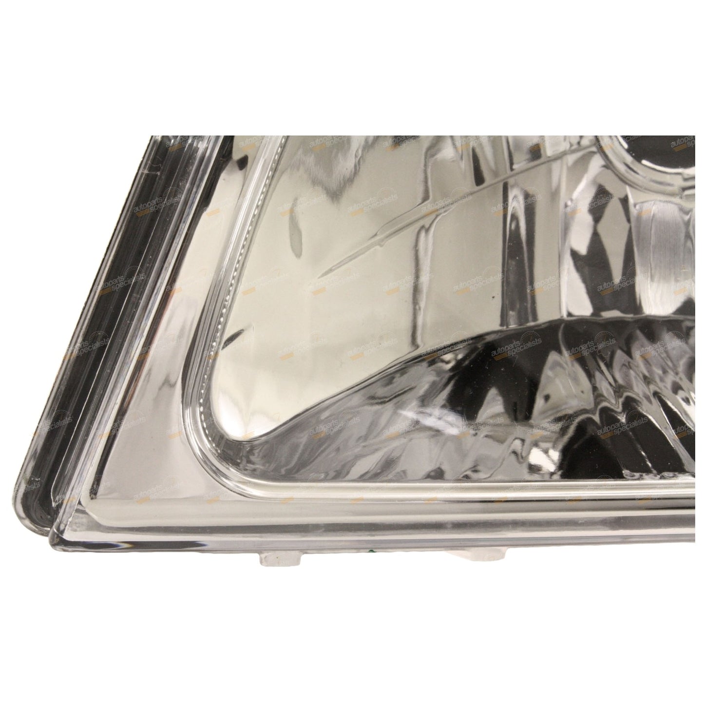 LH Headlight for Toyota Hilux SR5 (2001–2005)