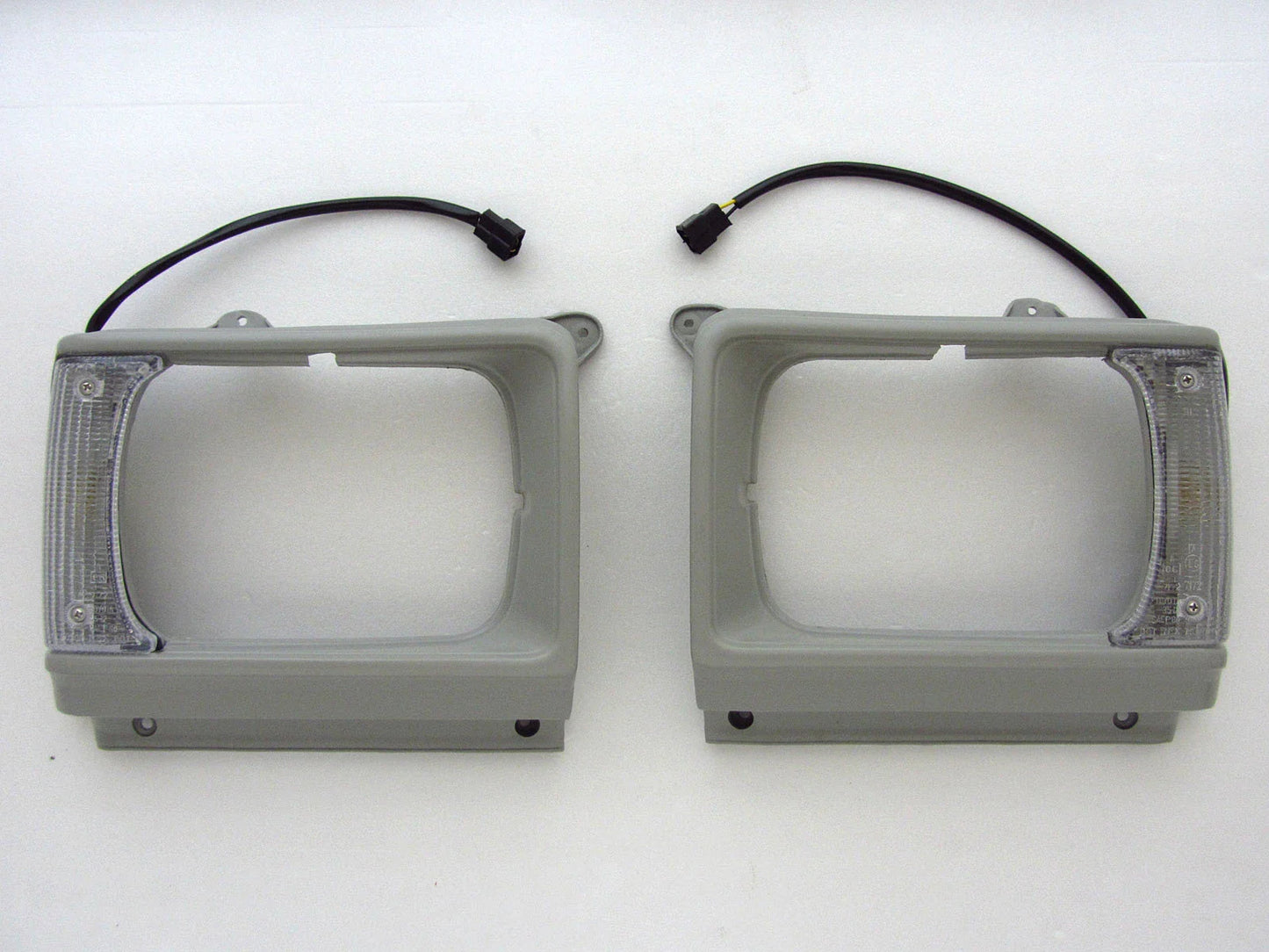 Headlight Surrounds for 81-83 Toyota Hilux RN40 LN40 LN46 RN46 (1981-1983)
