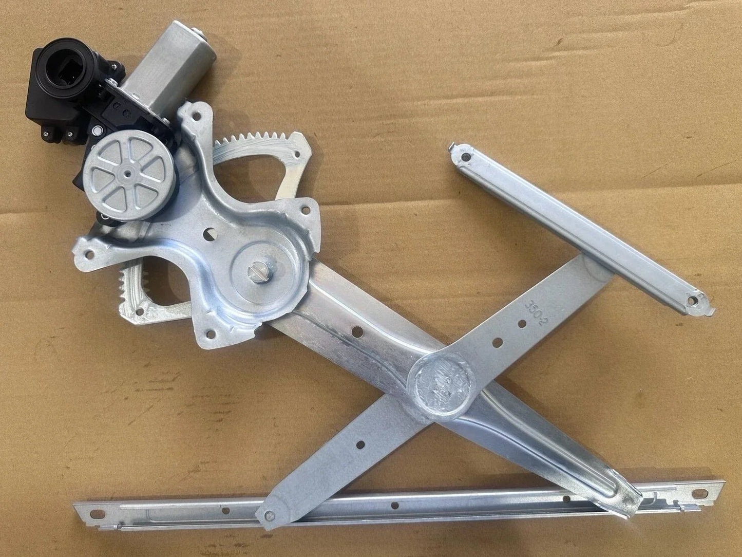 Front RH Window Regulator W/10 Pin Motor for Toyota Corolla ZRE182 (2006–2013)