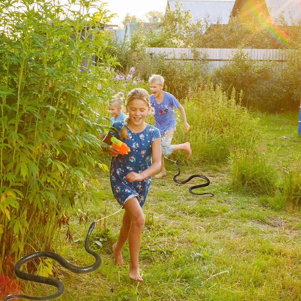 Realistic Rubber Snake Prank Toy 1.2m - Snake Prank with String Clip