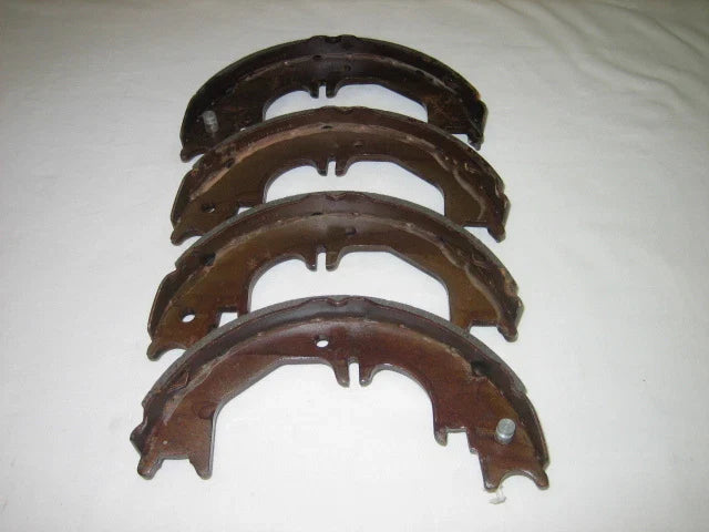 Handbrake Shoes for Land Cruiser FZJ80 HZJ HDJ80 Series (1992 - Present)