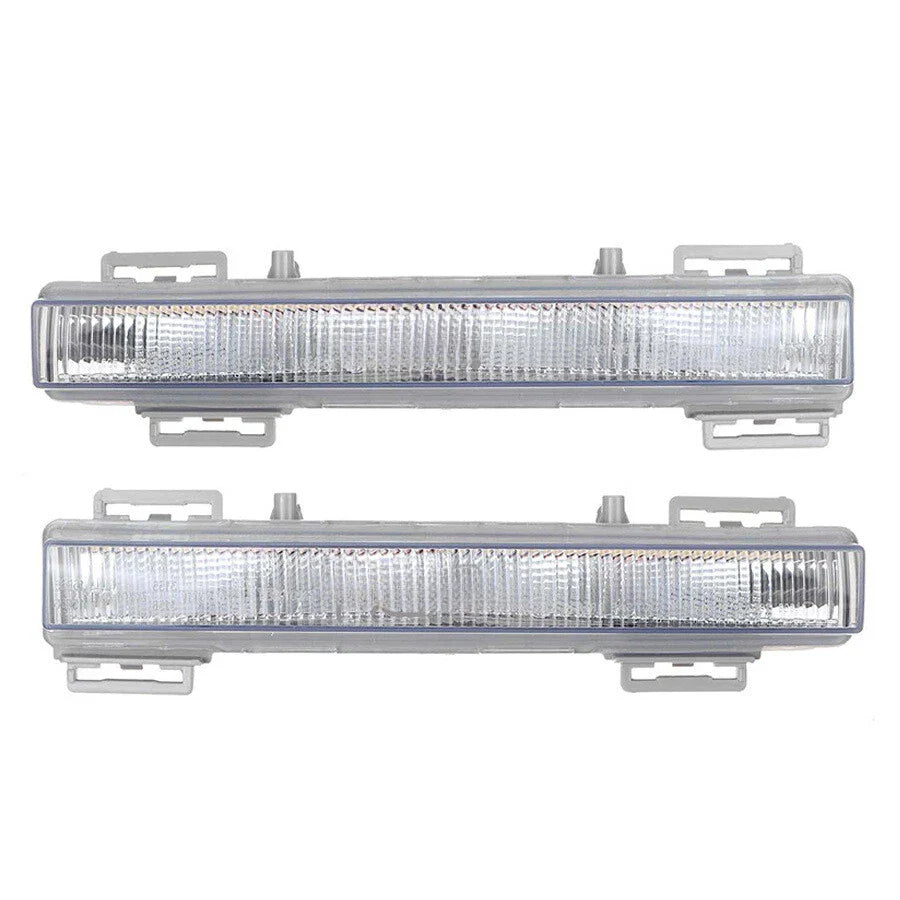 1 Pair LED Fog Lamp DRL Light for Mercedes X204 GLK250 GLK350 (2009–2015)