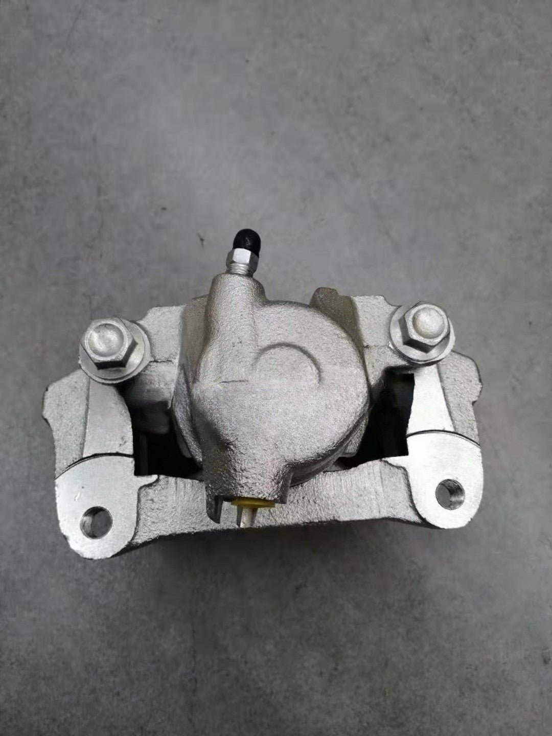 Set of 2 Rear Brake Calipers for Toyota 4Runner FJ Cruiser (2003–2009)