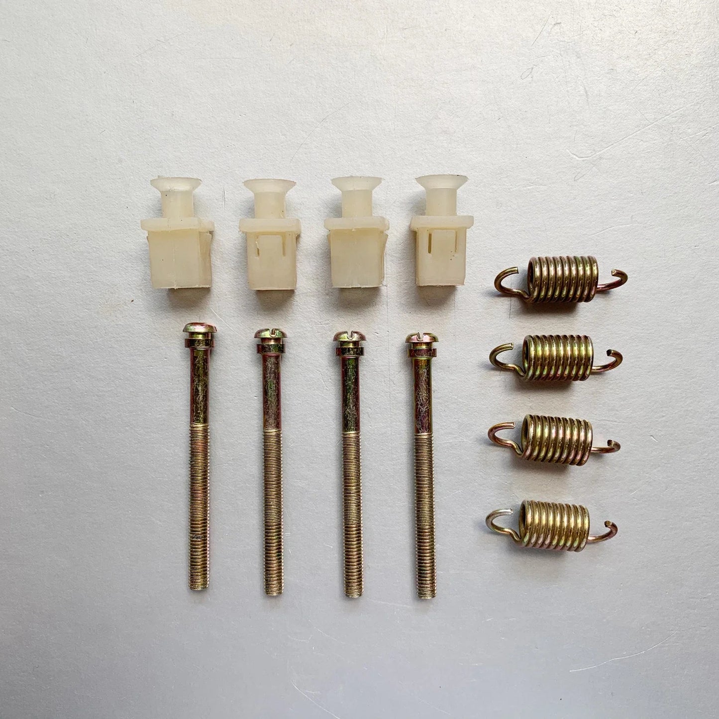 Headlight Adjusting Screws for 1983-1997 Toyota Hilux LN50 LN56 LN60 LN85 LN106 LN111