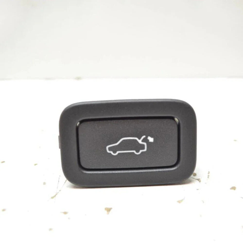 Rear Tailgate Release Switch LR025424 for Range Rover Evoque (2012-2019)