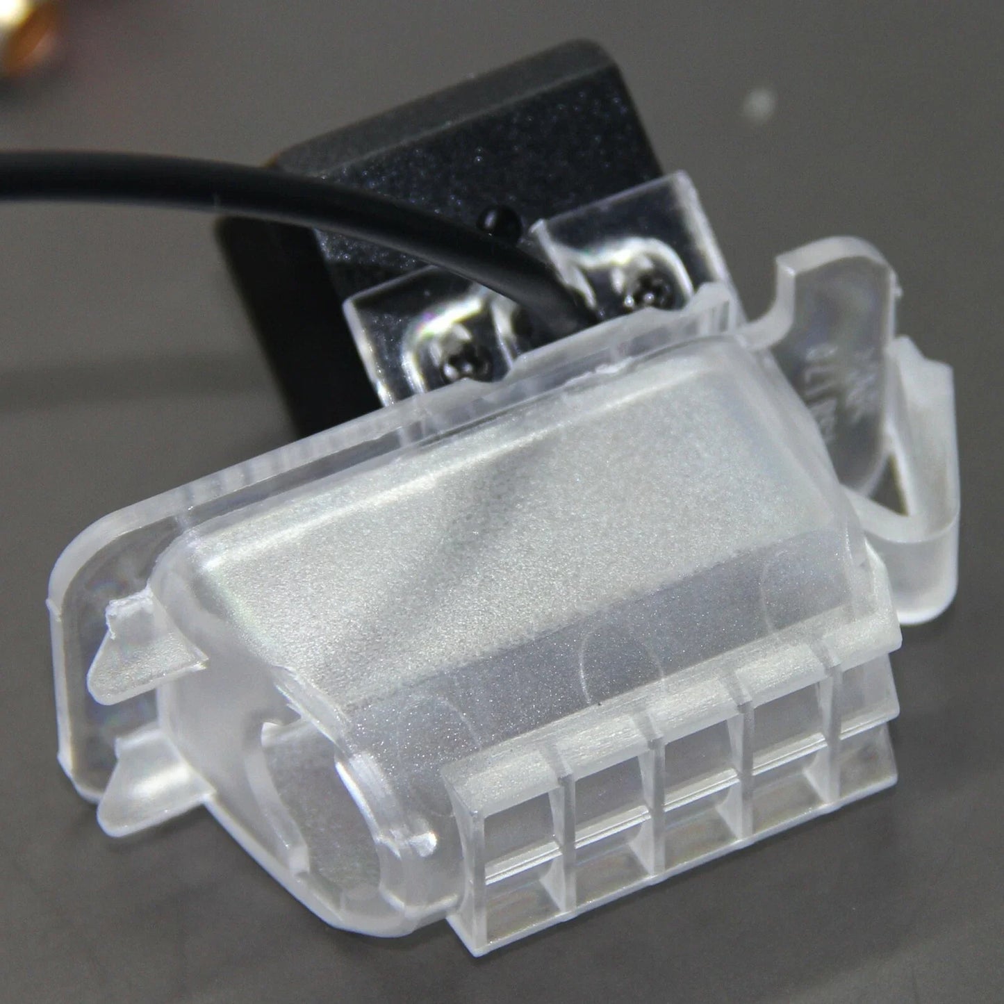 Reverse Rear View Backup Camera for Ford Focus Hatchback (2008–2010)