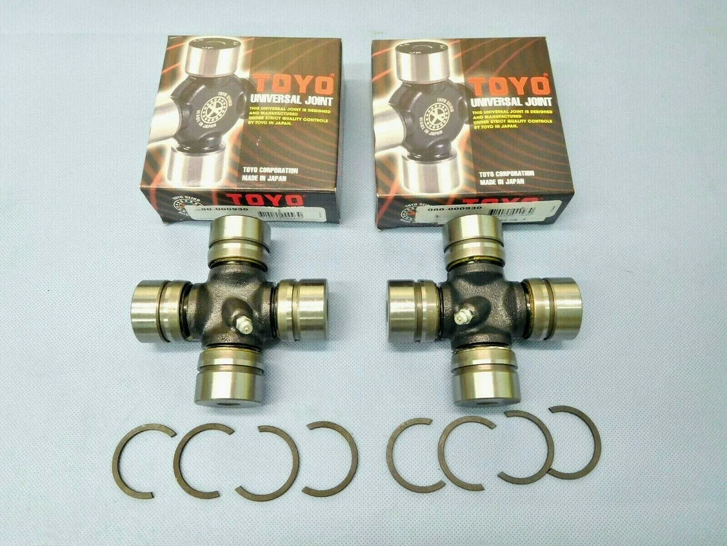2 x Rear Universal U-Joints for Toyota Land Cruiser HZJ75 (1990-1999)