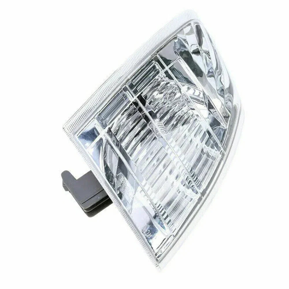 Right Corner Light Indicator Lamp for Nissan X-Trail T30 (2001-2007)