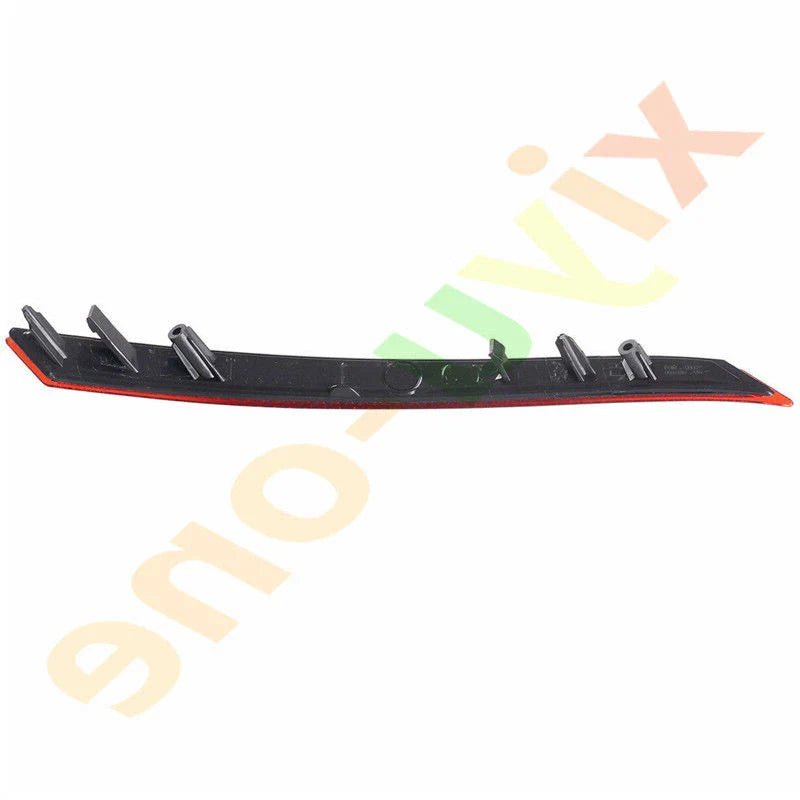 Right Side Rear Bumper Marker Reflector Light for Range Rover Velar (2018–2021)