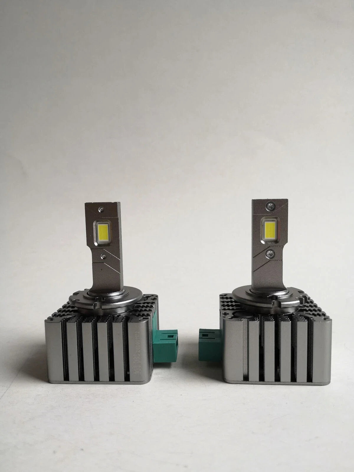2 x HID LED Headlight Bulb Globe 12V 35W 4000LM Canbus for D3R/D3S (2010–2023)