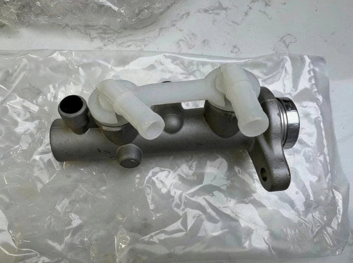 Brake Master Cylinder for Nissan Urvan E24 (RHD) (1995–2000)