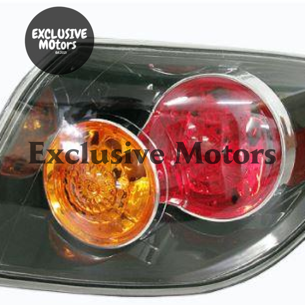 Black Right-Hand Tail Light for Mazda 3 Axela Hatchback (2004-2006)