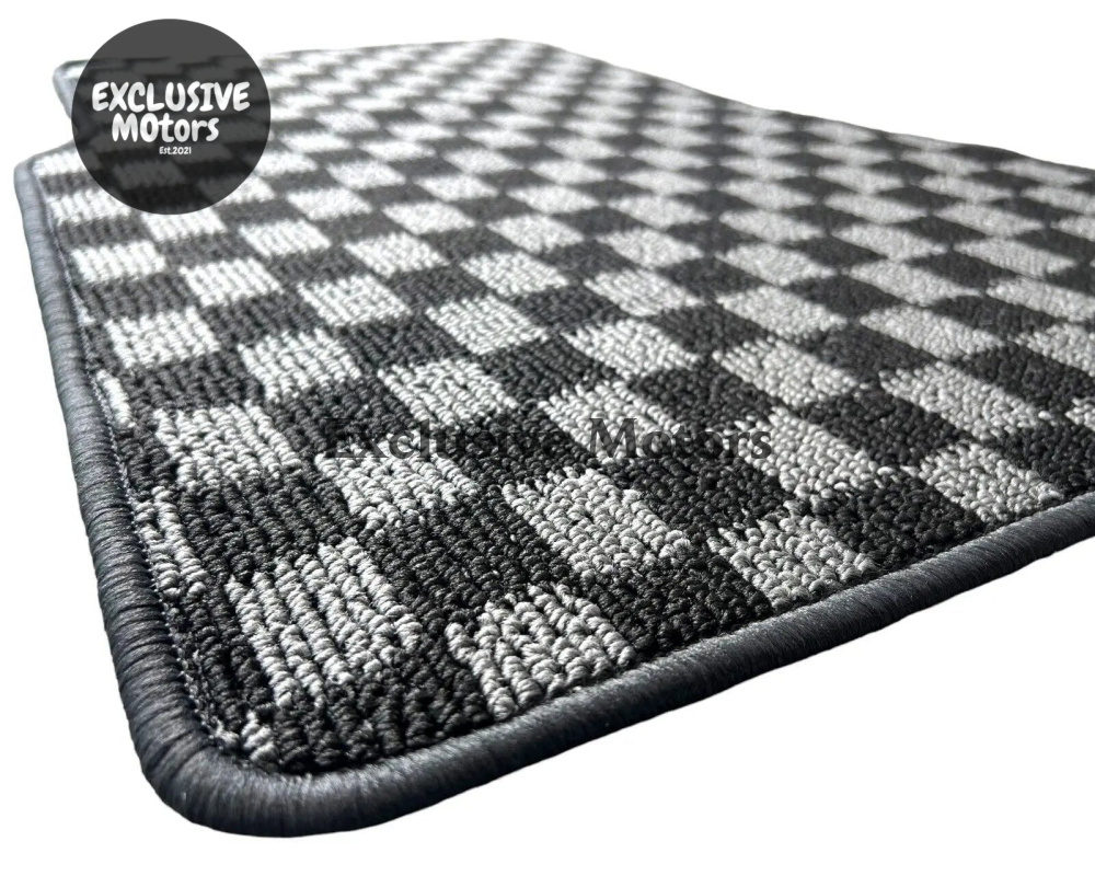 R32 SKYLINE GTST / GTR CHECKER FLOOR MATS