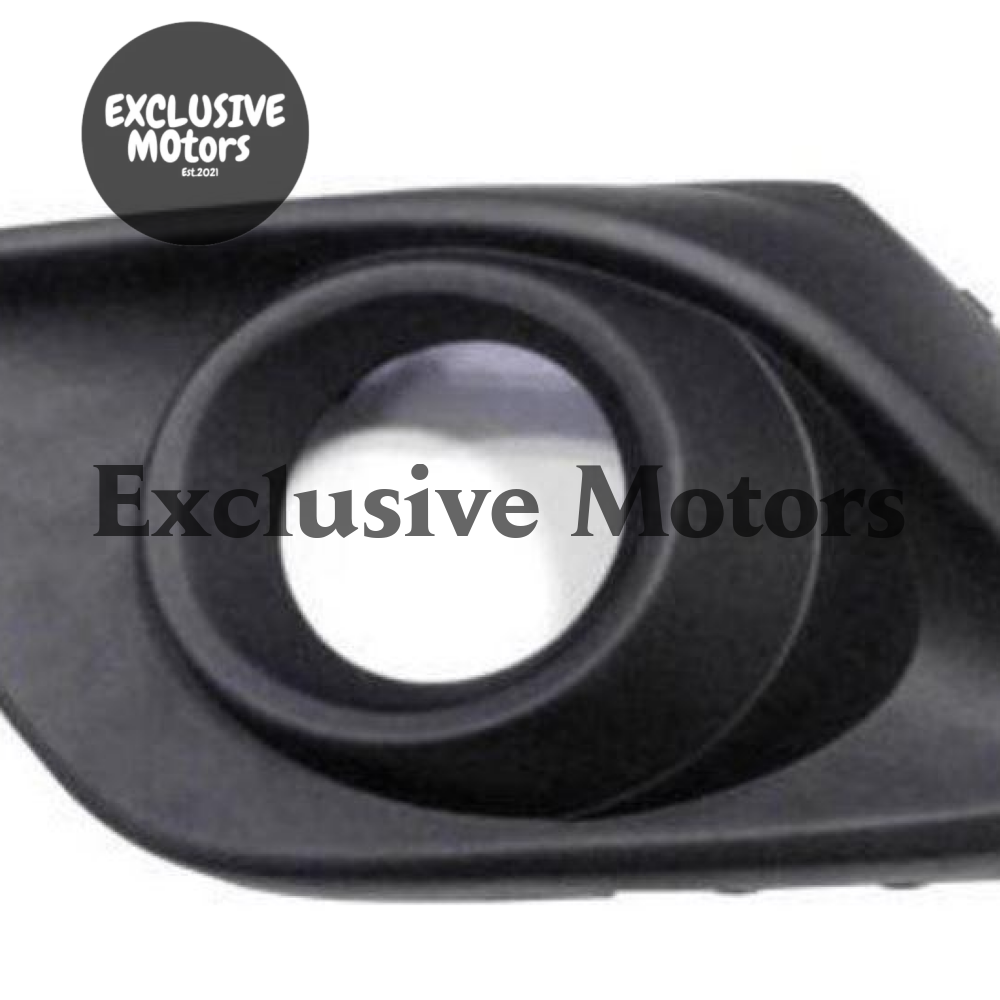 Left-Hand Fog Light Cover with Hole for Mazda 3 Axela (2014-2017)