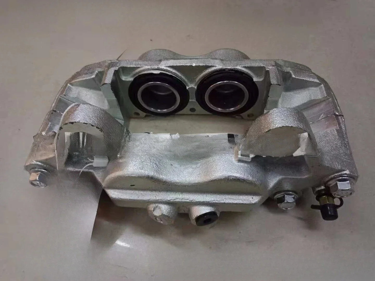 Cylinder Assy Front RH Disc for Toyota