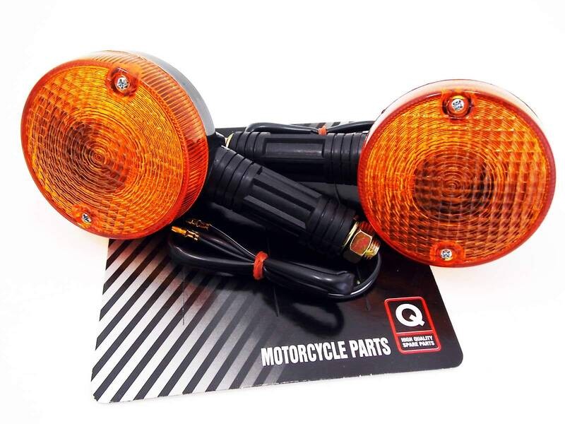 Set of 2 Rear Turn Signal Indicators for Suzuki DR125 (1982)