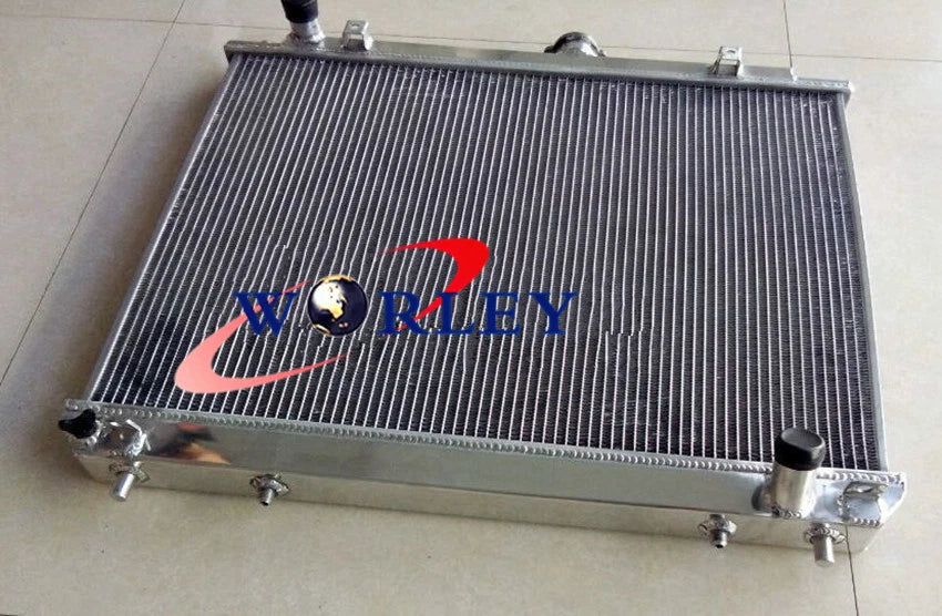 Aluminum Radiator with Fans for Mitsubishi Pajero Montero (2000–2006)