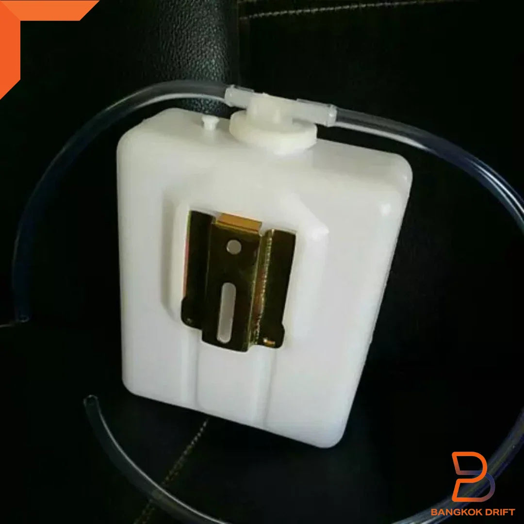 Coolant Reservoir Overflow Bottle Tank for Universal Car Truck Pickup