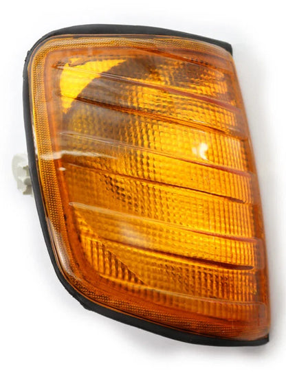 Amber Corner Signal Lamp Parking Light for Mercedes E-Class (1985–1995)