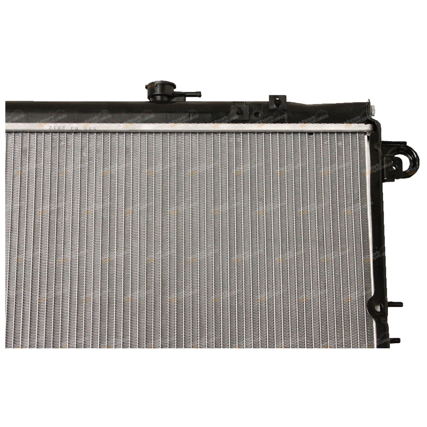 Aluminium Alloy Core Radiator for Toyota Landcruiser UZJ100 (1998–2007)