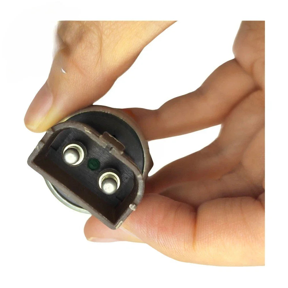 Oil Pressure Sensor for Volvo L70C/L90C/L120C/EC130C/EW150C/L70D (1999–2008)