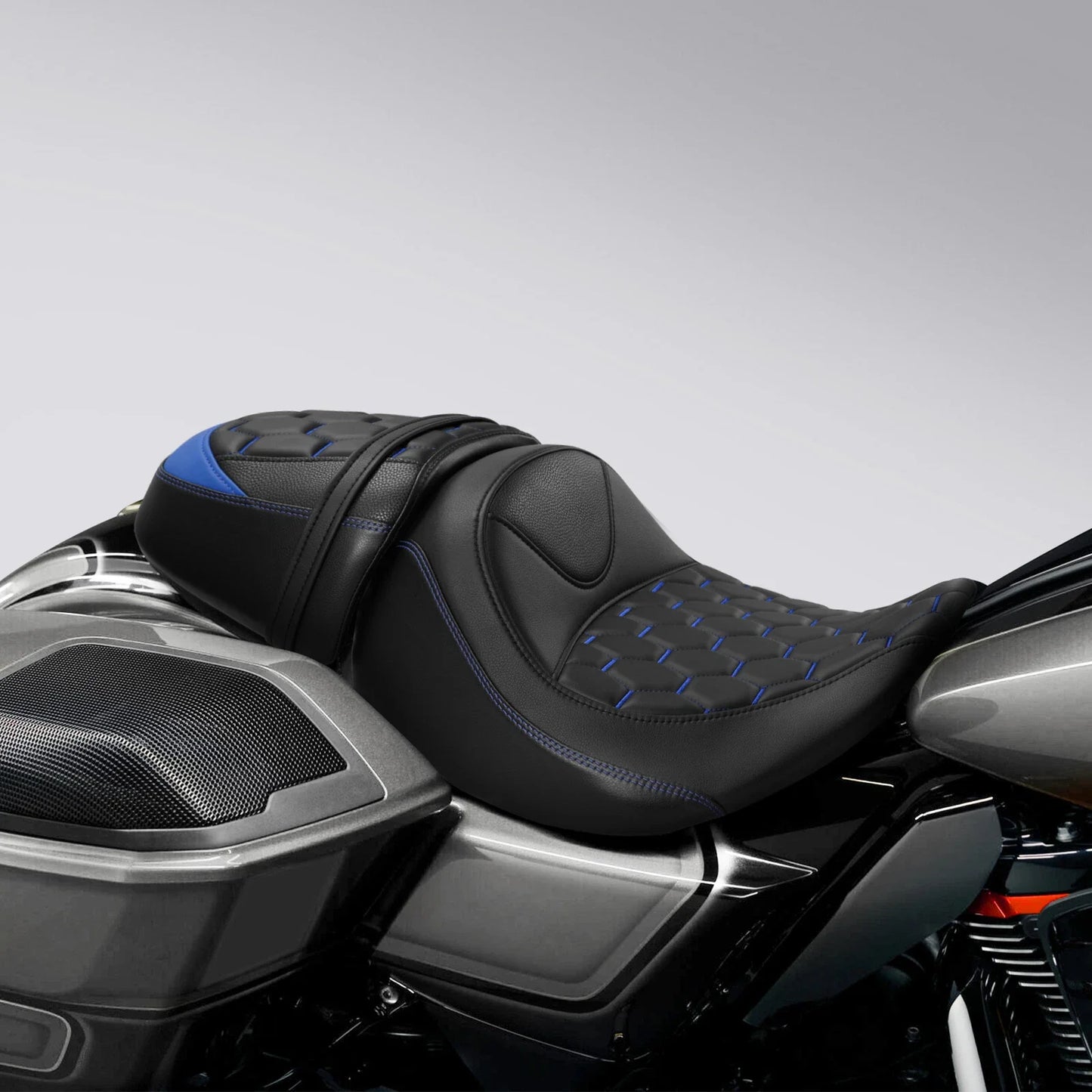 Driver & Passenger Seats for Harley CVO Street Road Glide (2023-2025)