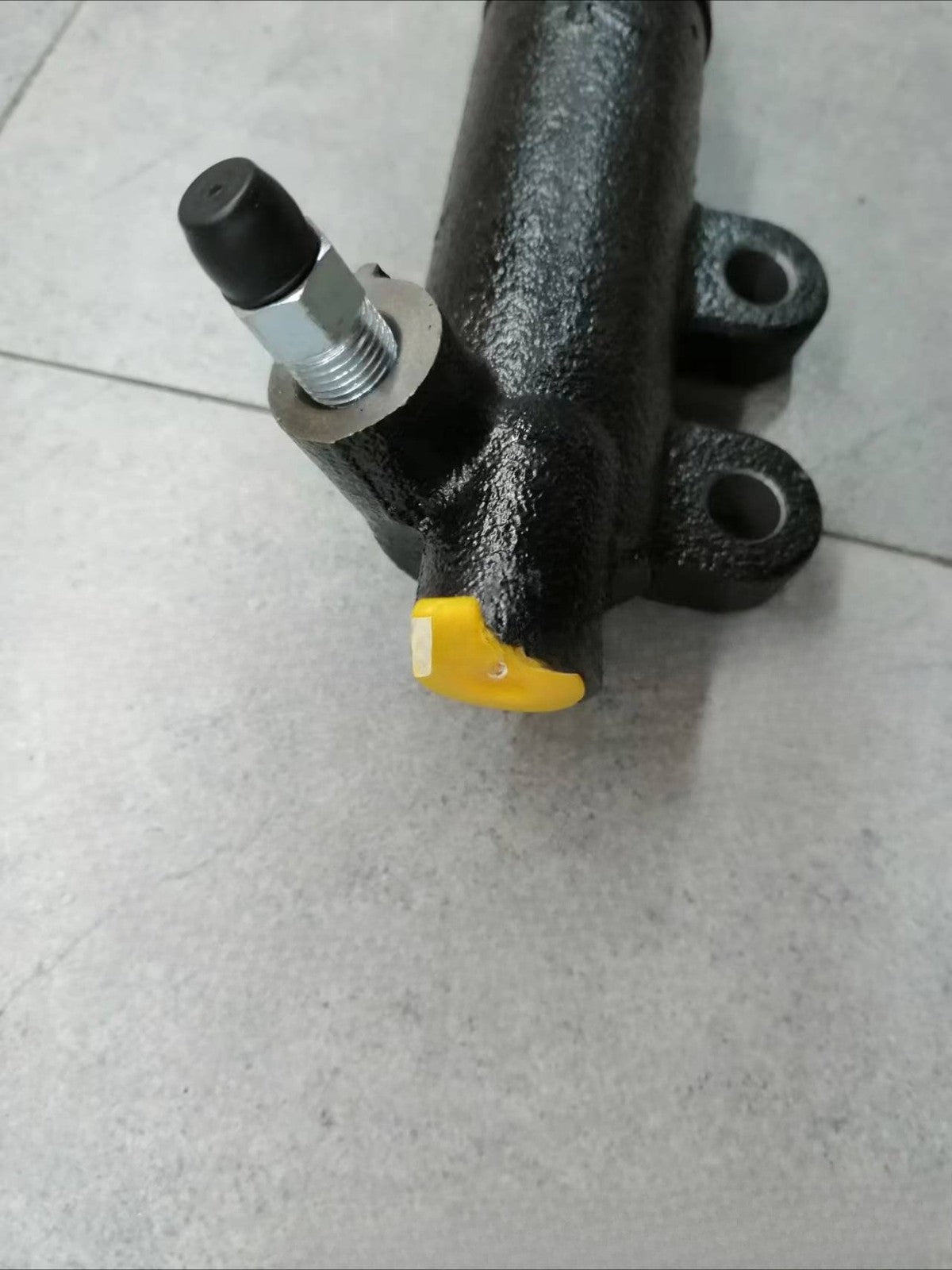 Clutch Release Cylinder for Toyota Land Cruiser FJ80 HDJ80 (1990–1997)