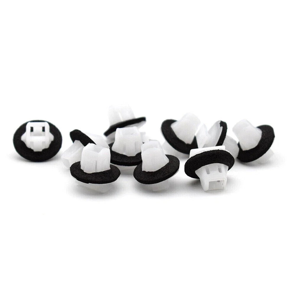 2 x White Clips for Nissan Juke & X-Trail