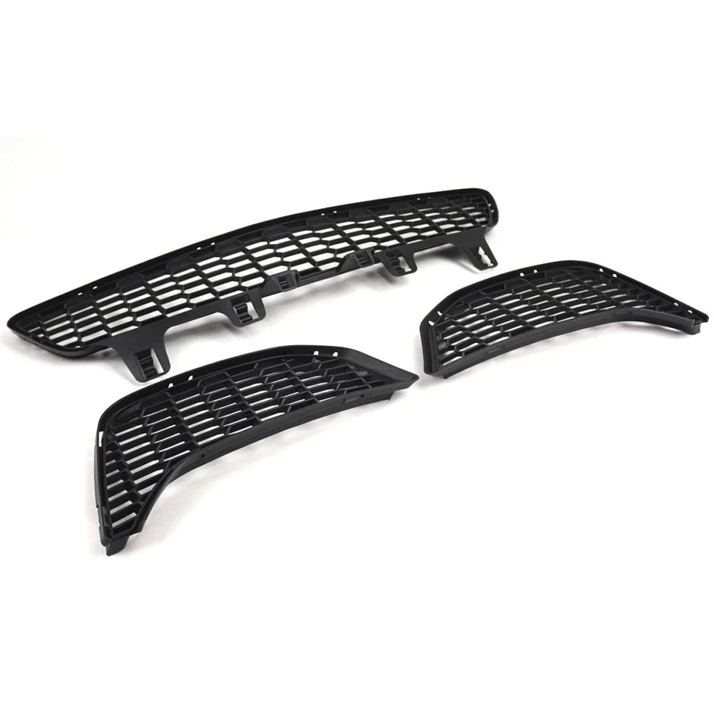 Front Bumper Fog Light Grille for BMW M3 M4 F80 F82 F83 (2015-2018)