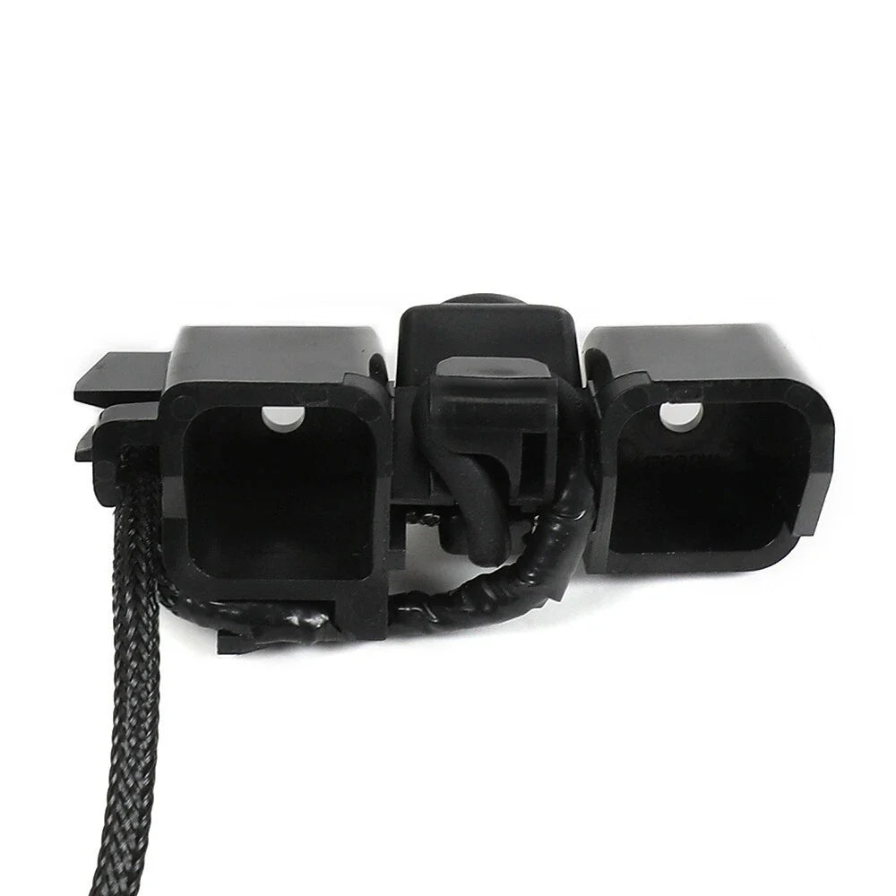 Backup Rear View Color Parking Camera for GMC Canyon (2015–2021)