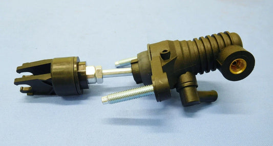 Clutch Master Cylinder for 2WD Toyota Hilux TGN16 2.7 Petrol (2005 - Present)