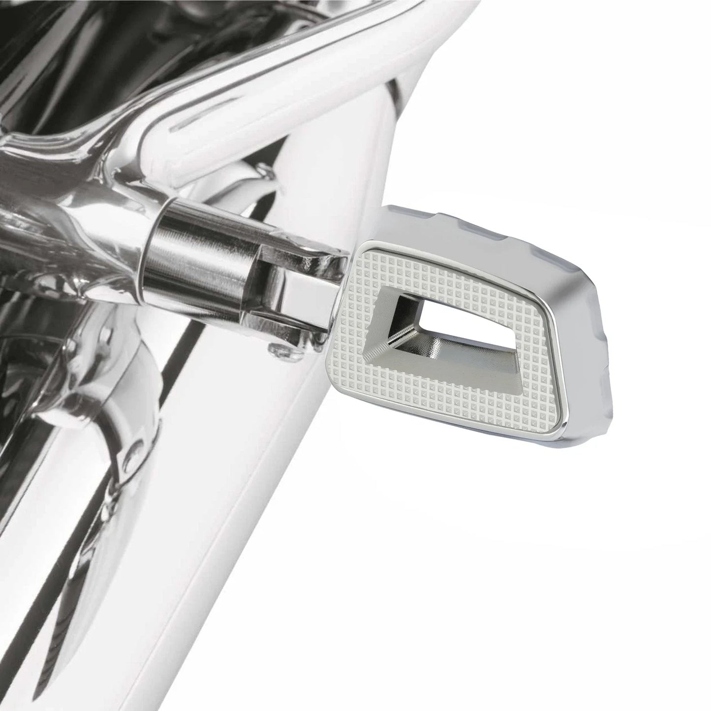 Chrome Passenger Footpegs for Harley Street Fat Bob 2018-2025