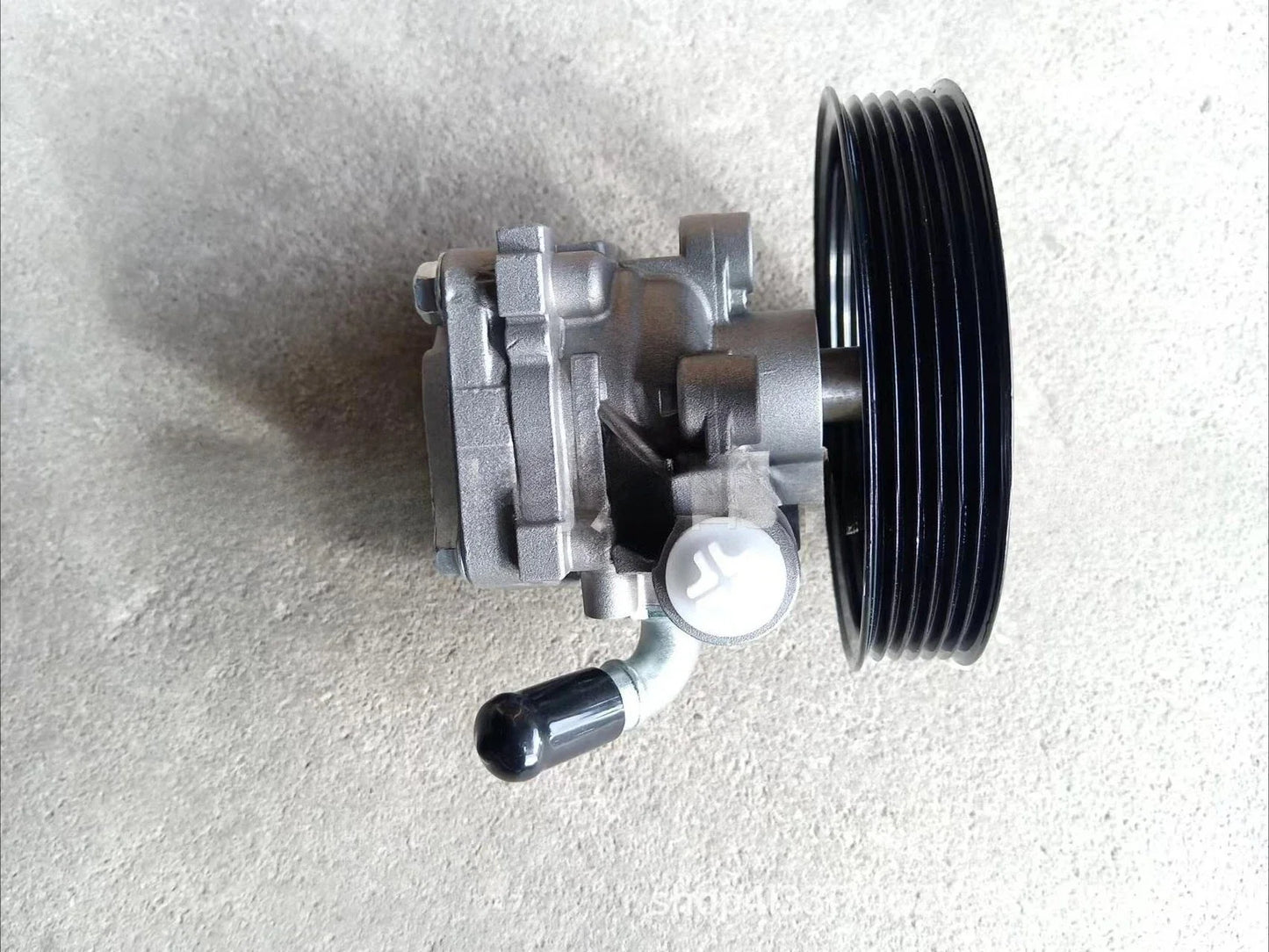 Power Steering Pump w/ Pulley for Infiniti G35/Nissan 350Z (2003–2009)