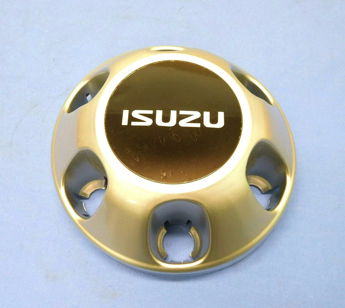 Plastic Wheel Hub Cap for Isuzu D-Max (2002-2023)
