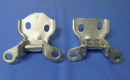 Front RH Door Hinge Upper & Lower Set for 4WD Holden TF Rodeo (1998-2002)