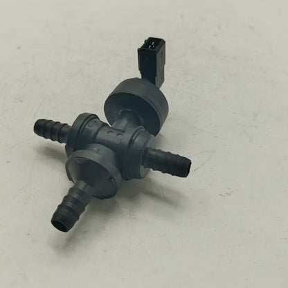Brake Booster Vacuum Switch for Volvo S60 S80 V70 XC70 (2003–2009)