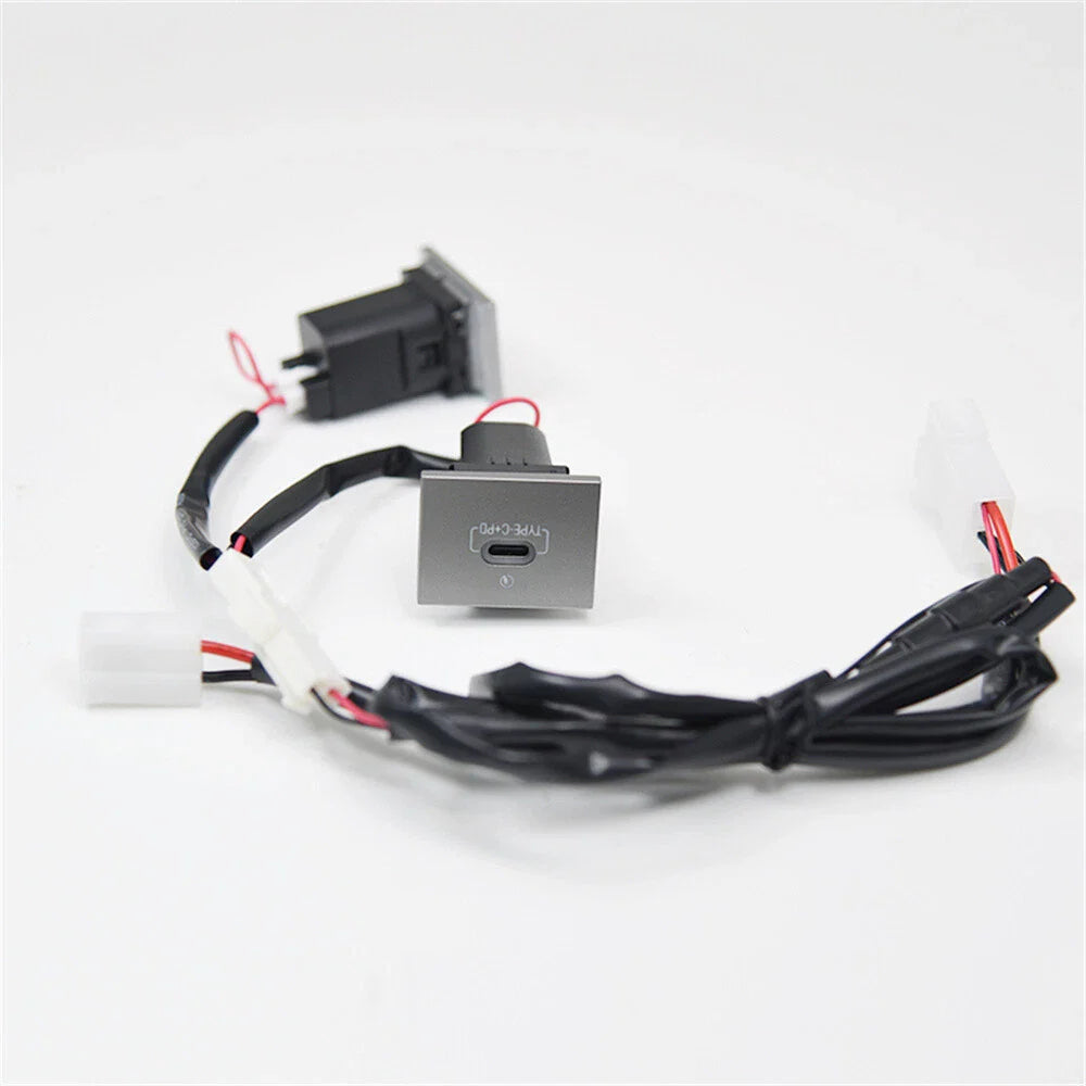USB-A QC3.0 + USB-C PD Dual Port Charger for Ford Focus MK2 (2005-2009)