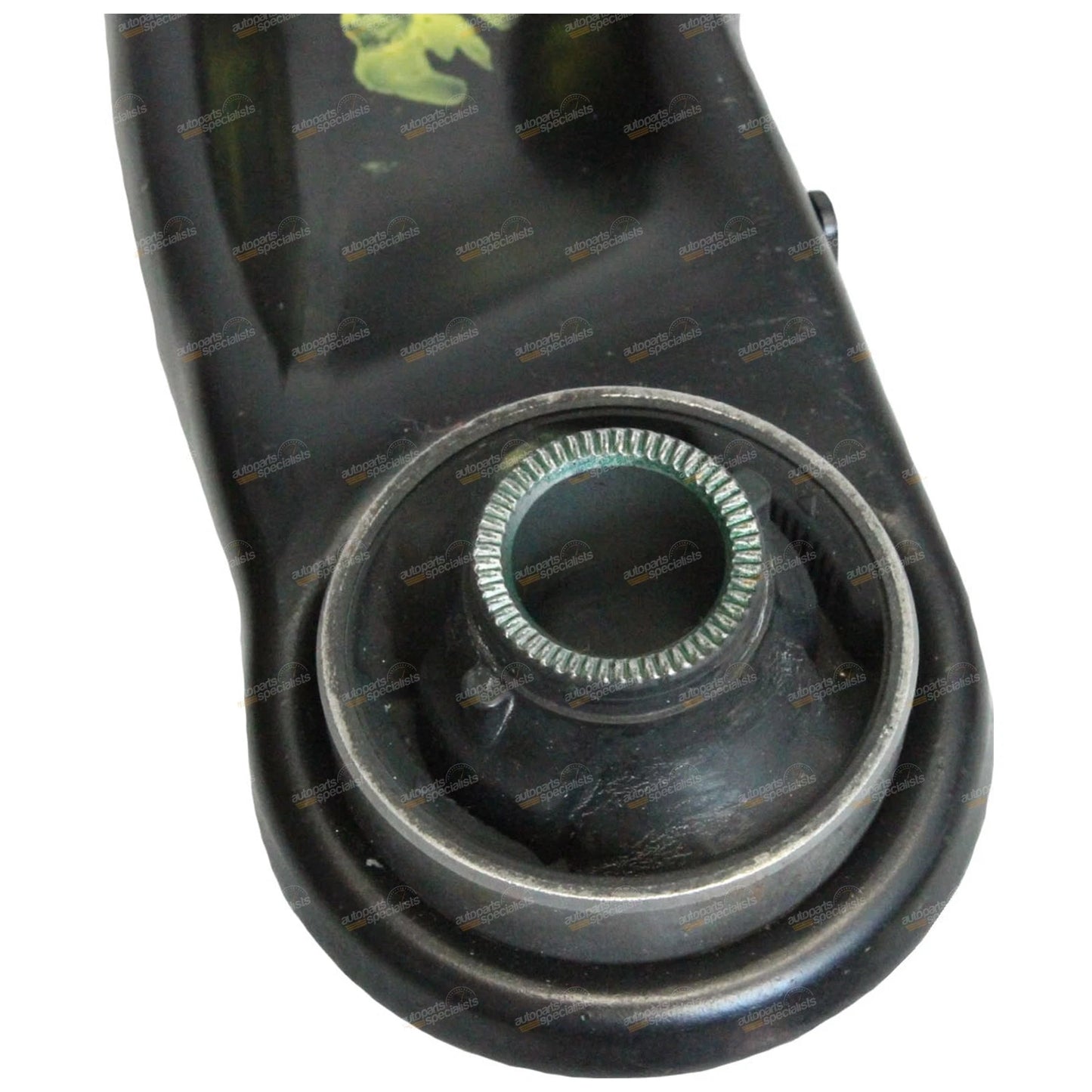 RH Front Lower Control Arm for Toyota Yaris (2005–2011)
