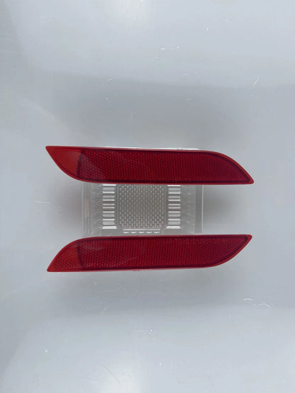 Rear Bumper Reflector Assembly Tail Light for Toyota Corolla IM (2017–2018)