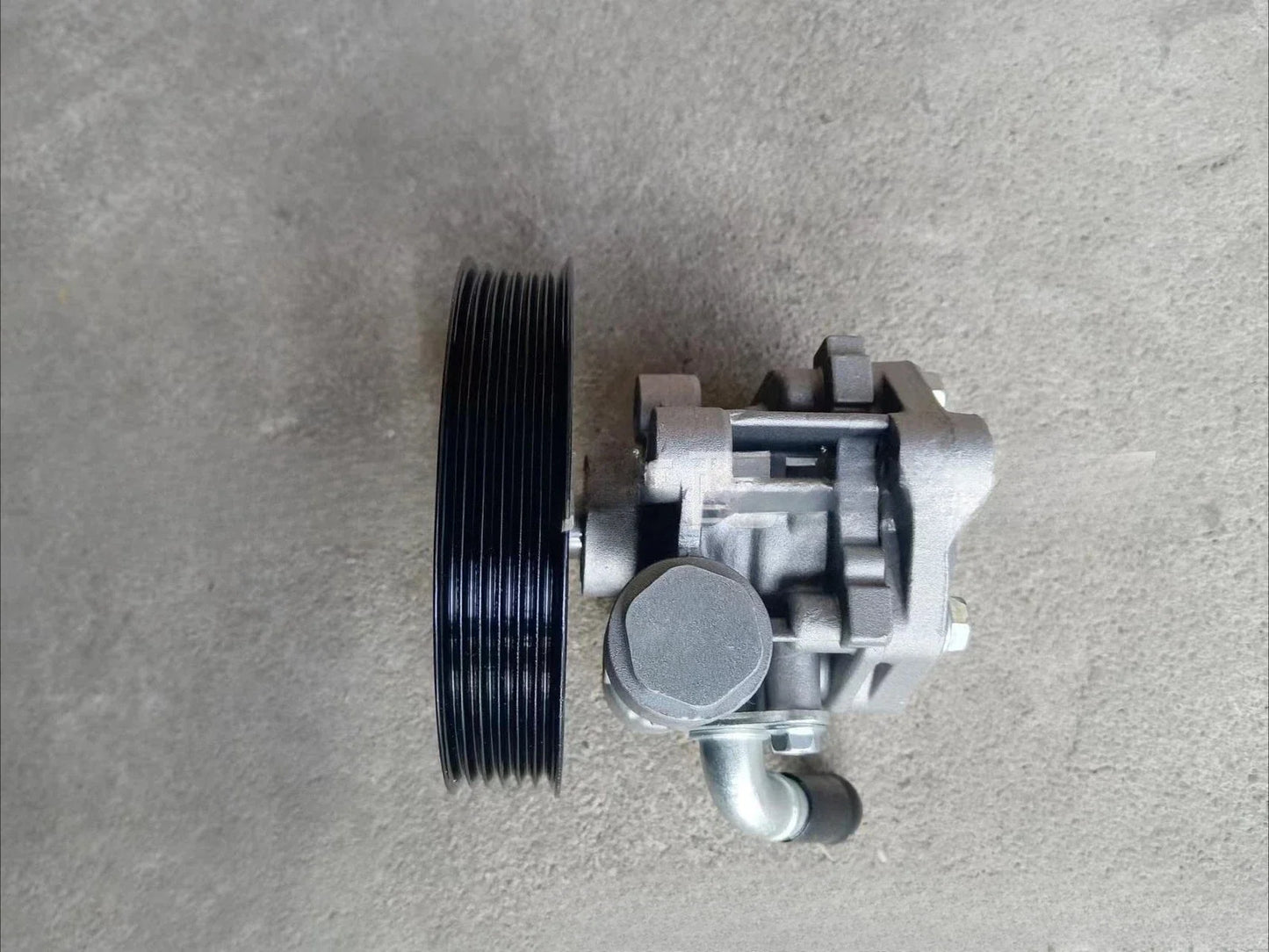 Power Steering Pump w/ Pulley for Infiniti G35/Nissan 350Z (2003–2009)